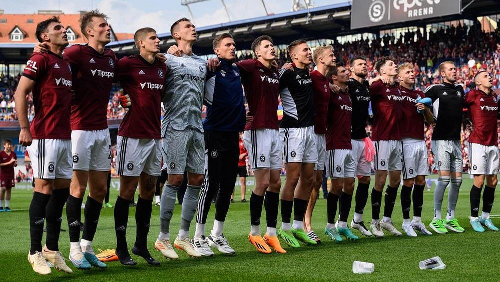 Zasloužený titul Sparty, míní Rajnoch. Křetínského přešlap v kabině sudích se s týmem potáhne